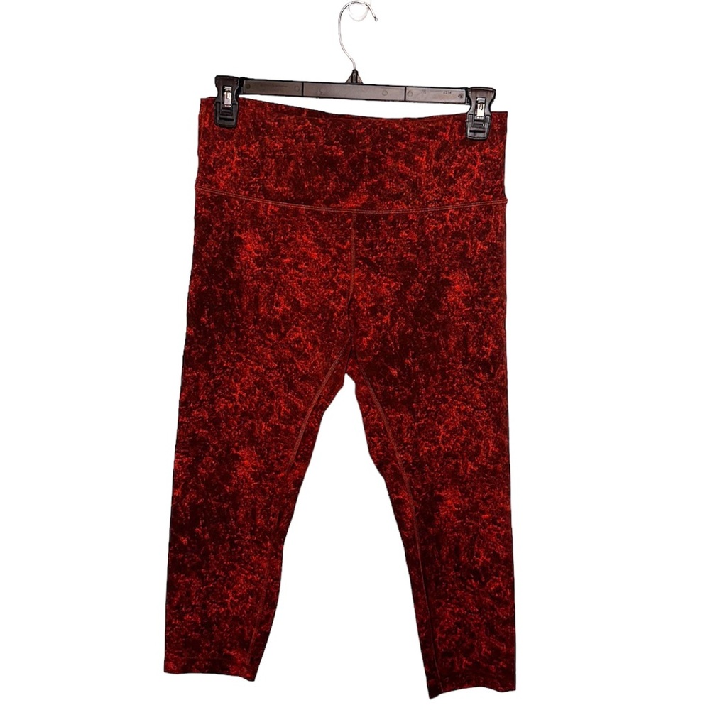 Lululemon Red and Black Marble Capri Leggings